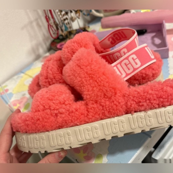 UGG flafitta brand new size 7 never worn - Picture 3 of 4